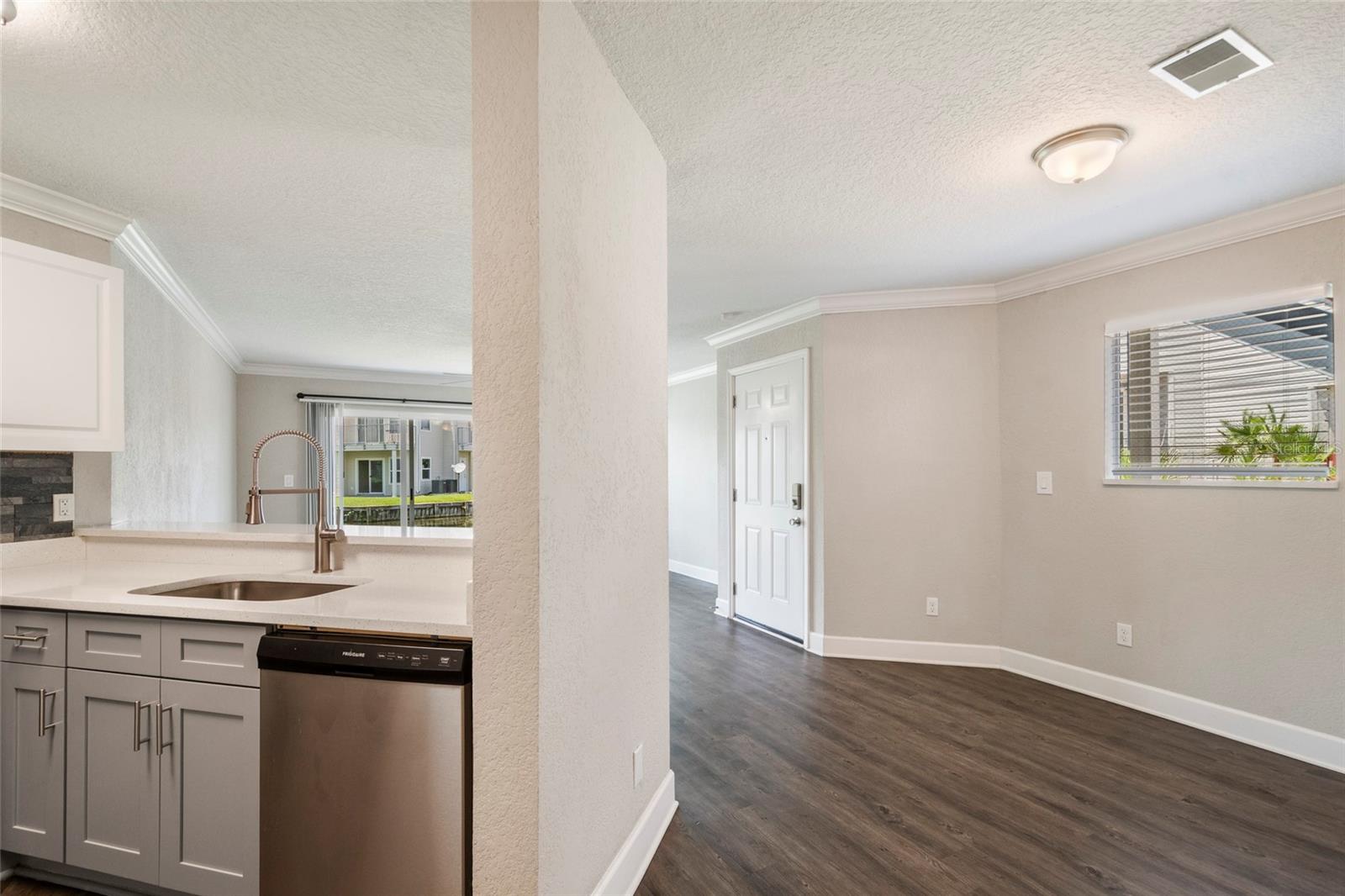 DOCKSIDE CONDO - Residential