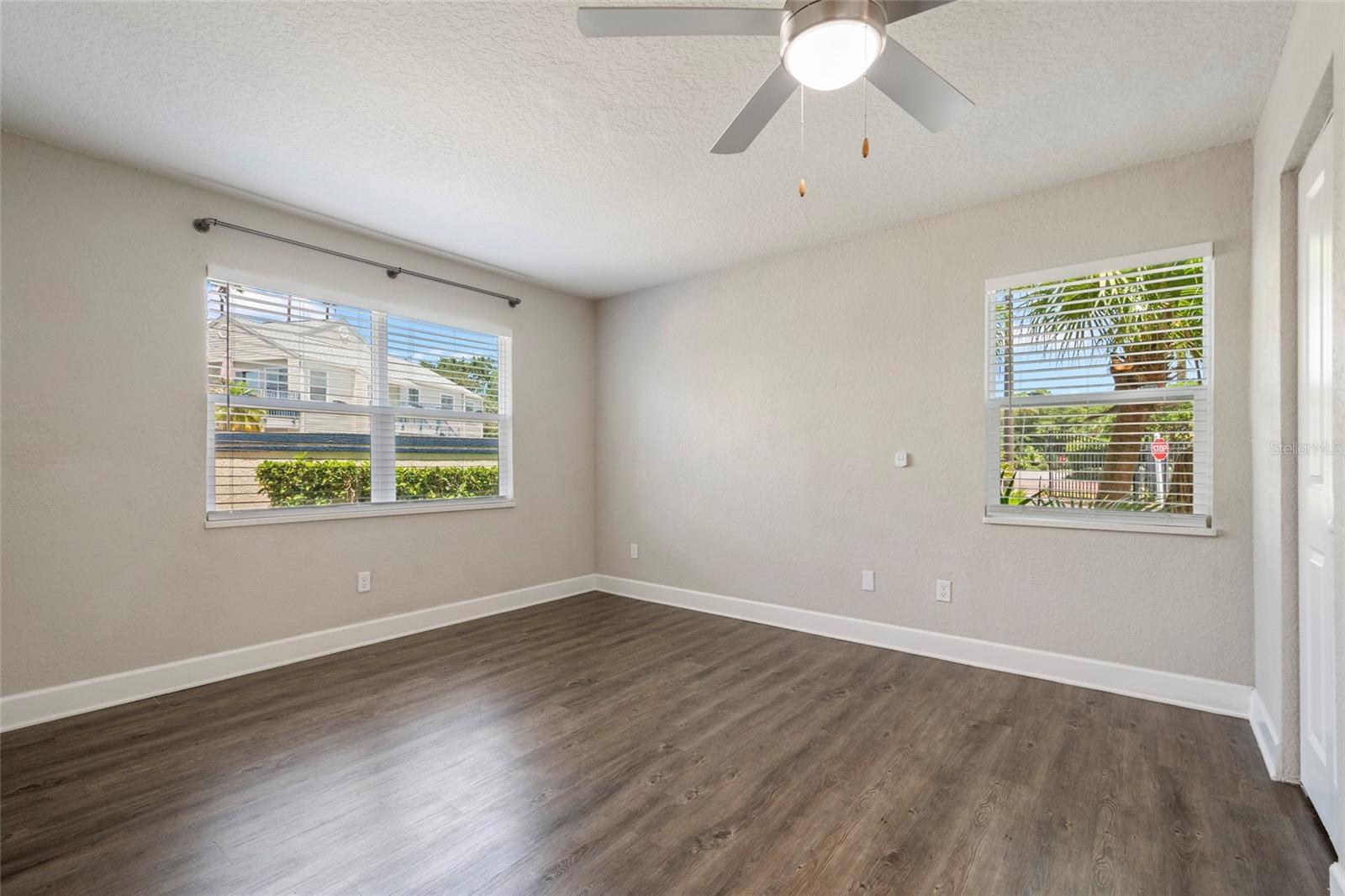 DOCKSIDE CONDO - Residential