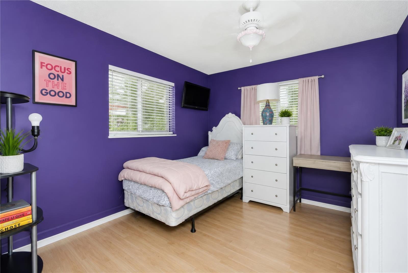 DRIFTWOOD ESTATES 24 52-45 B - Residential