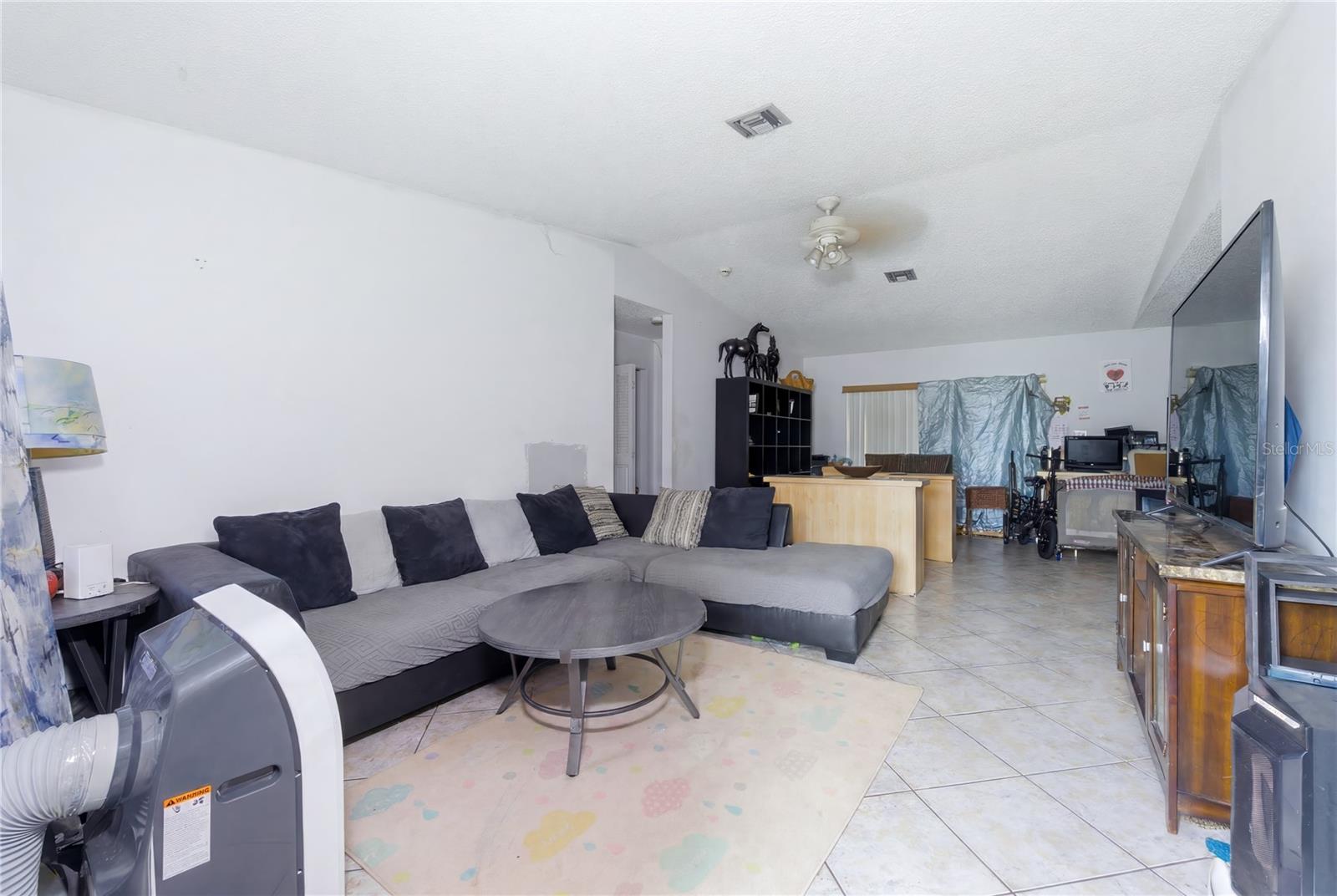 DRIFTWOOD ESTATES 24 52-45 B - Residential