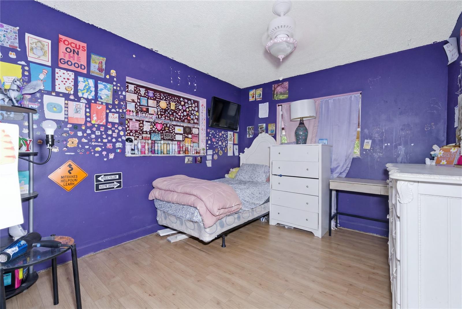 DRIFTWOOD ESTATES 24 52-45 B - Residential