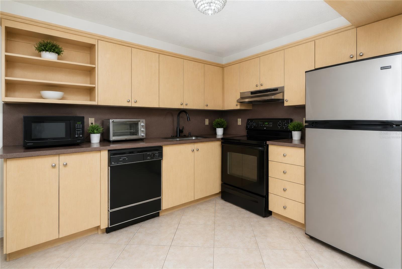DRIFTWOOD ESTATES 24 52-45 B - Residential