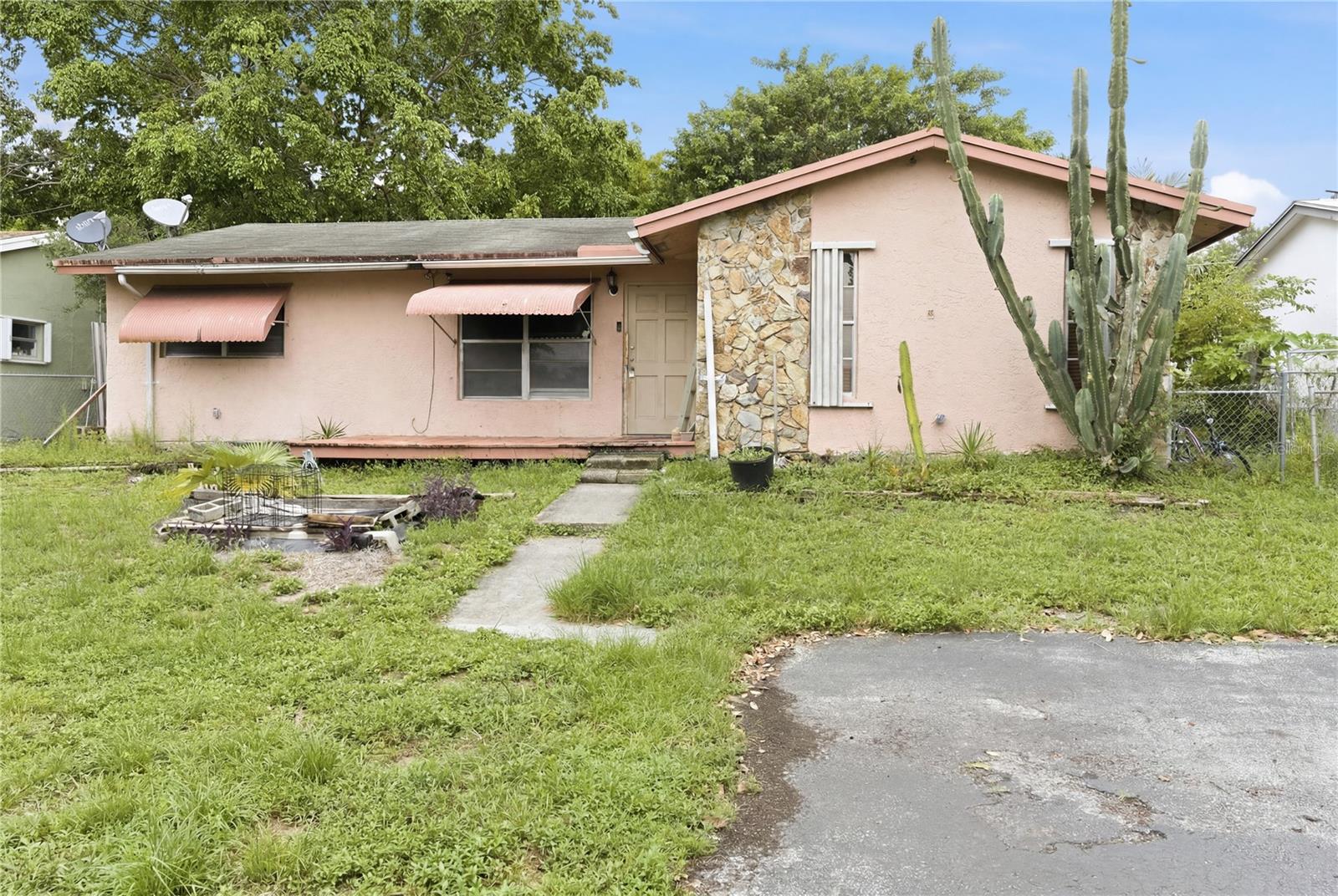 DRIFTWOOD ESTATES 24 52-45 B - Residential