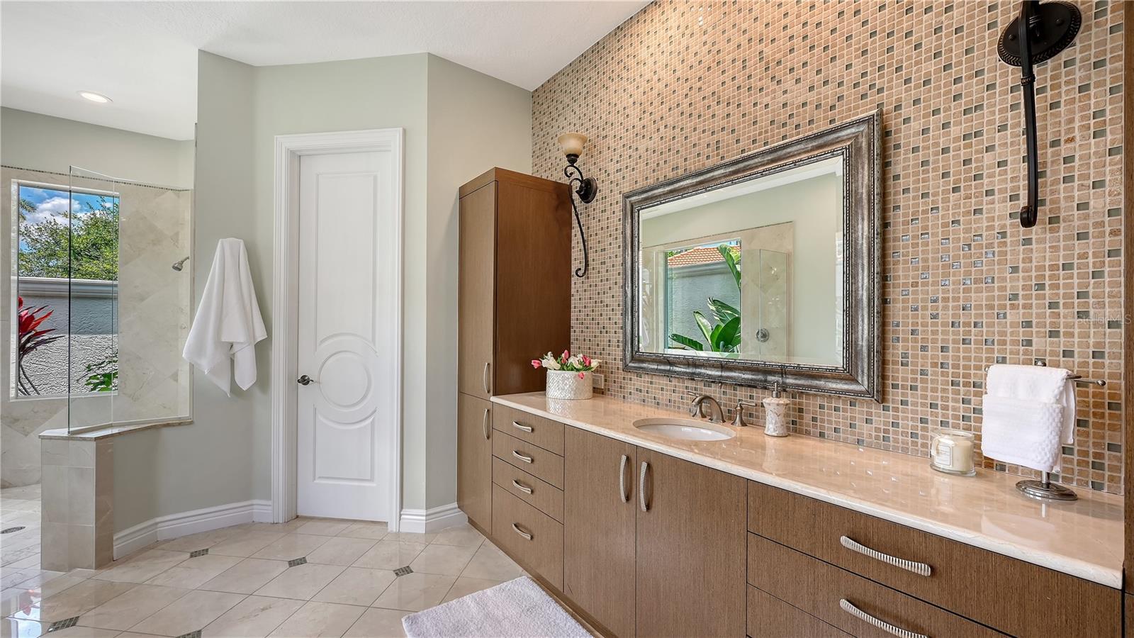 LAKEWOOD RANCH COUNTRY CLUB - Residential