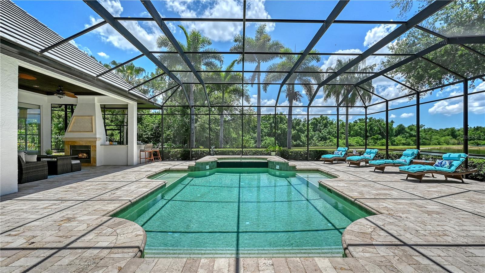 LAKEWOOD RANCH COUNTRY CLUB - Residential