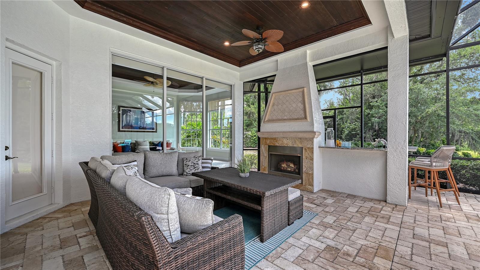 LAKEWOOD RANCH COUNTRY CLUB - Residential