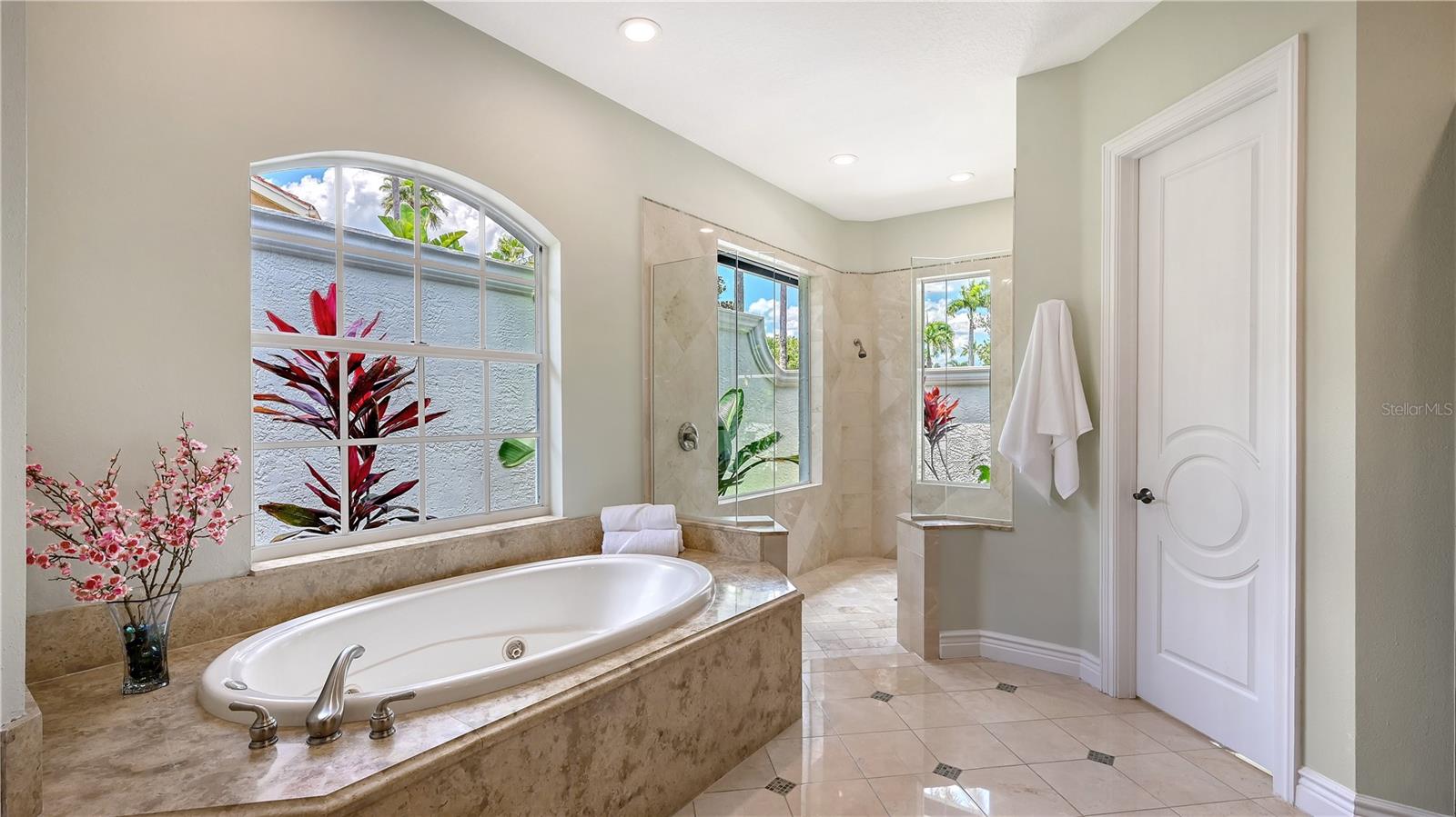 LAKEWOOD RANCH COUNTRY CLUB - Residential