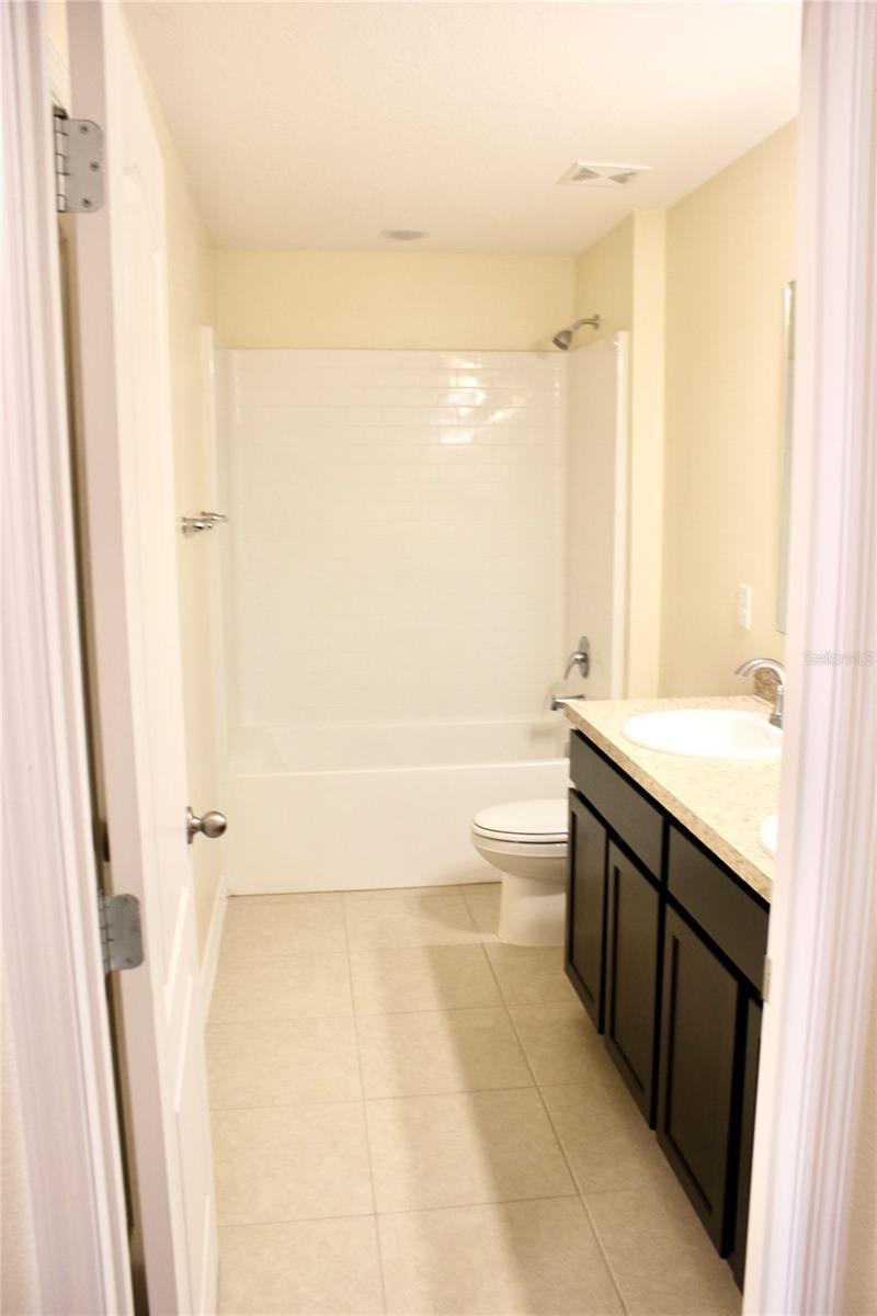 FIESTA KEY PH 2 - Residential Lease