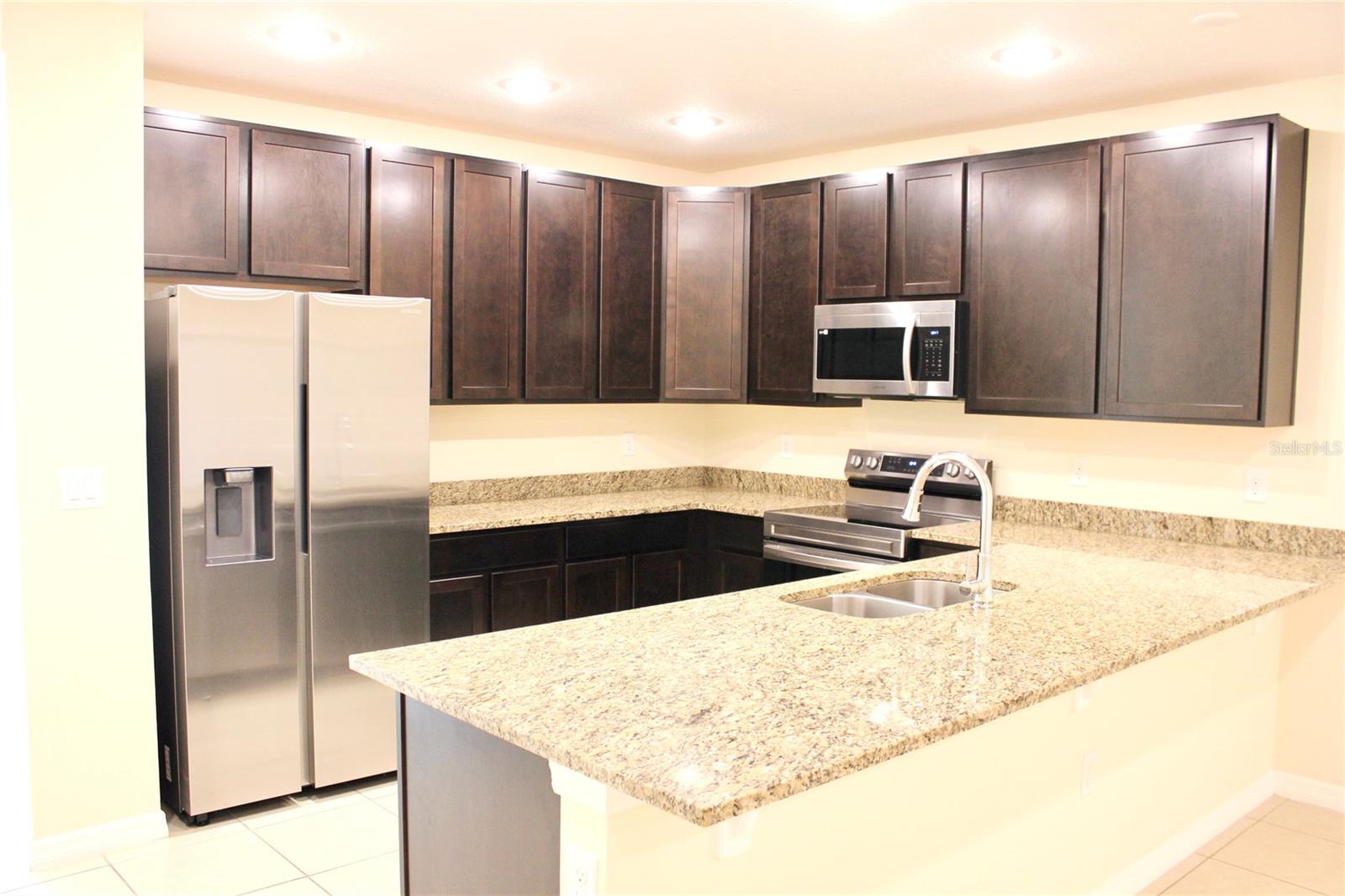 FIESTA KEY PH 2 - Residential Lease