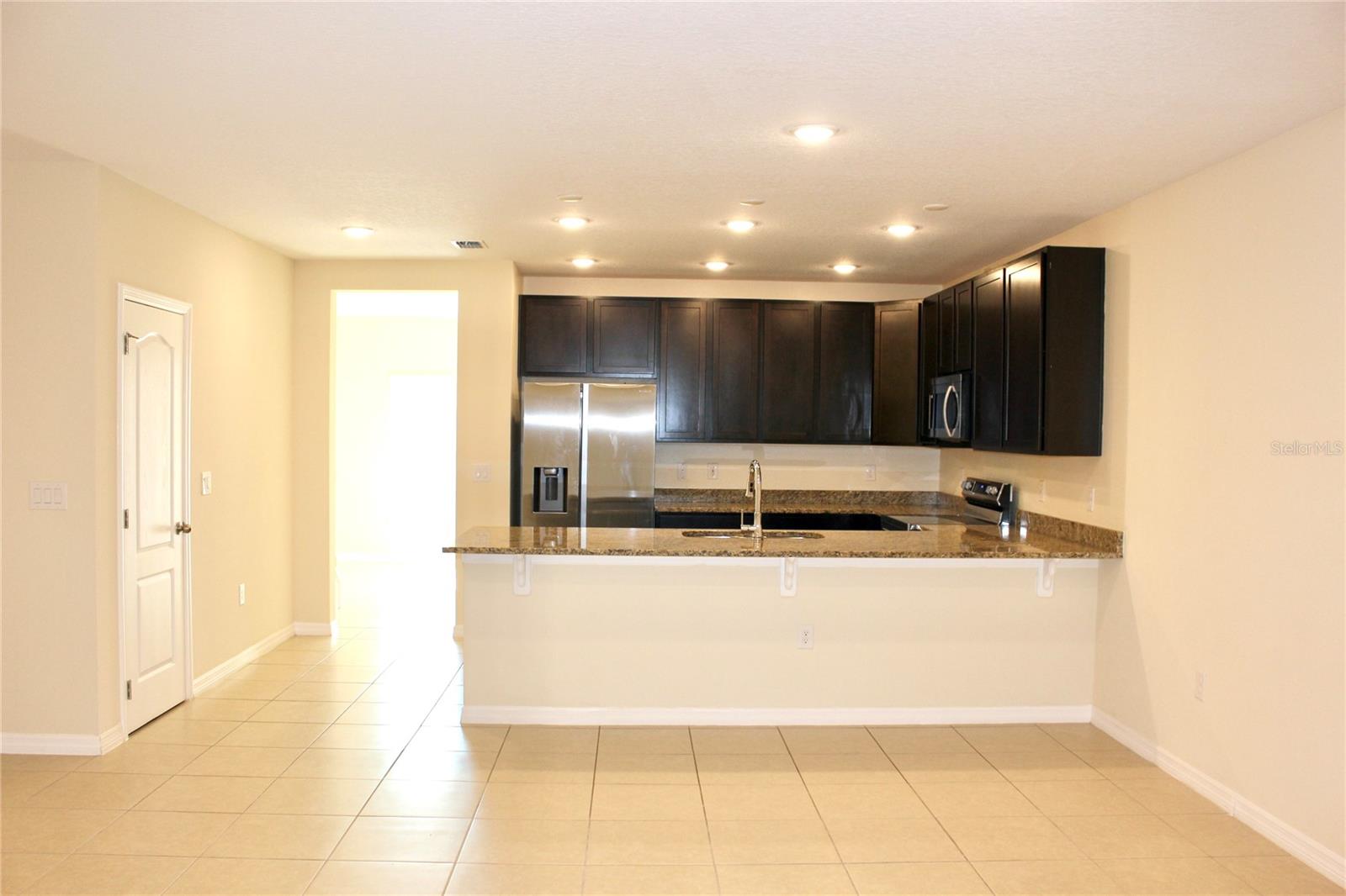 FIESTA KEY PH 2 - Residential Lease