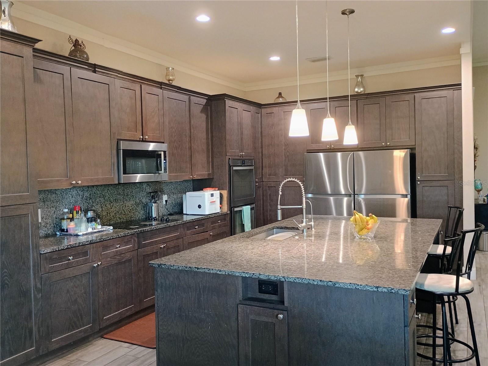 WOODSHIRE PRESERVE - Residential