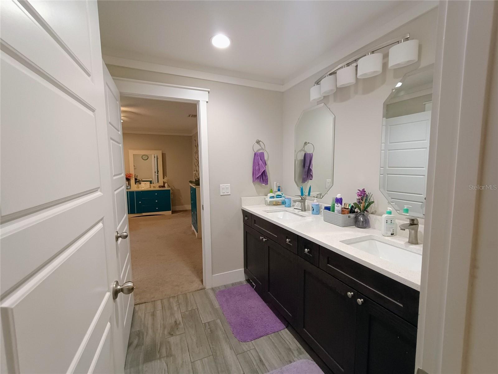 WOODSHIRE PRESERVE - Residential