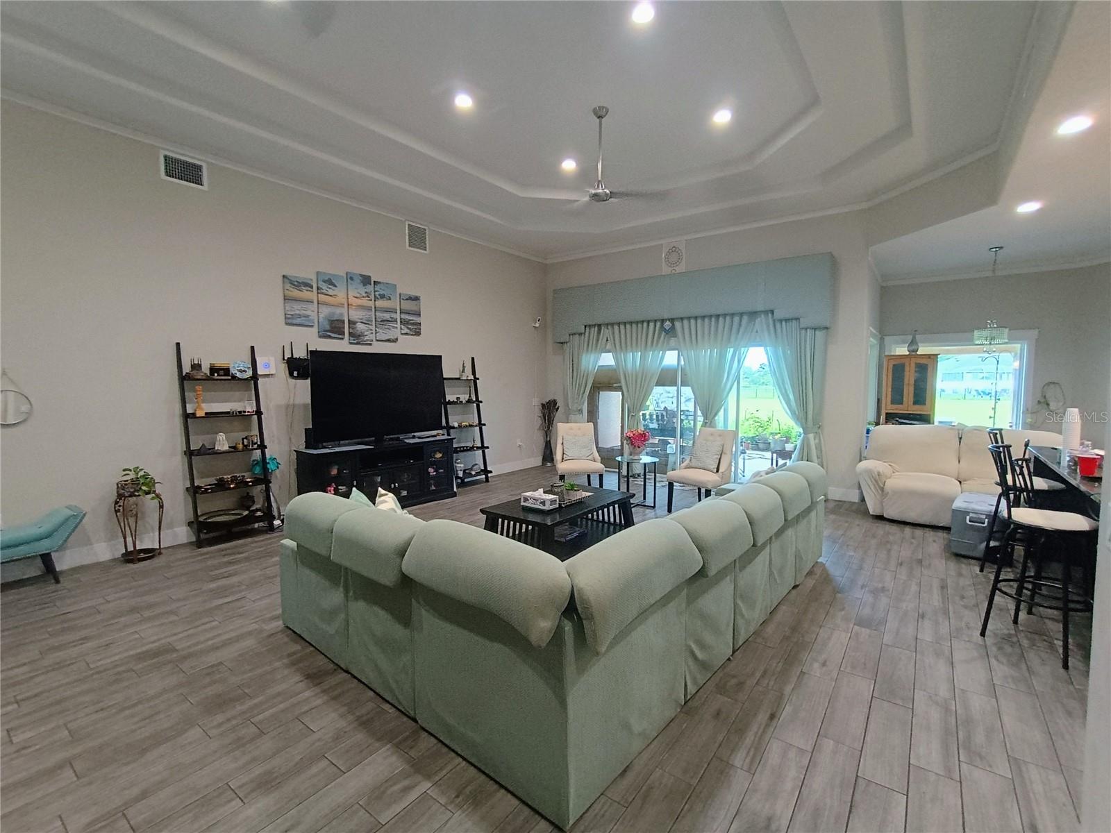 WOODSHIRE PRESERVE - Residential