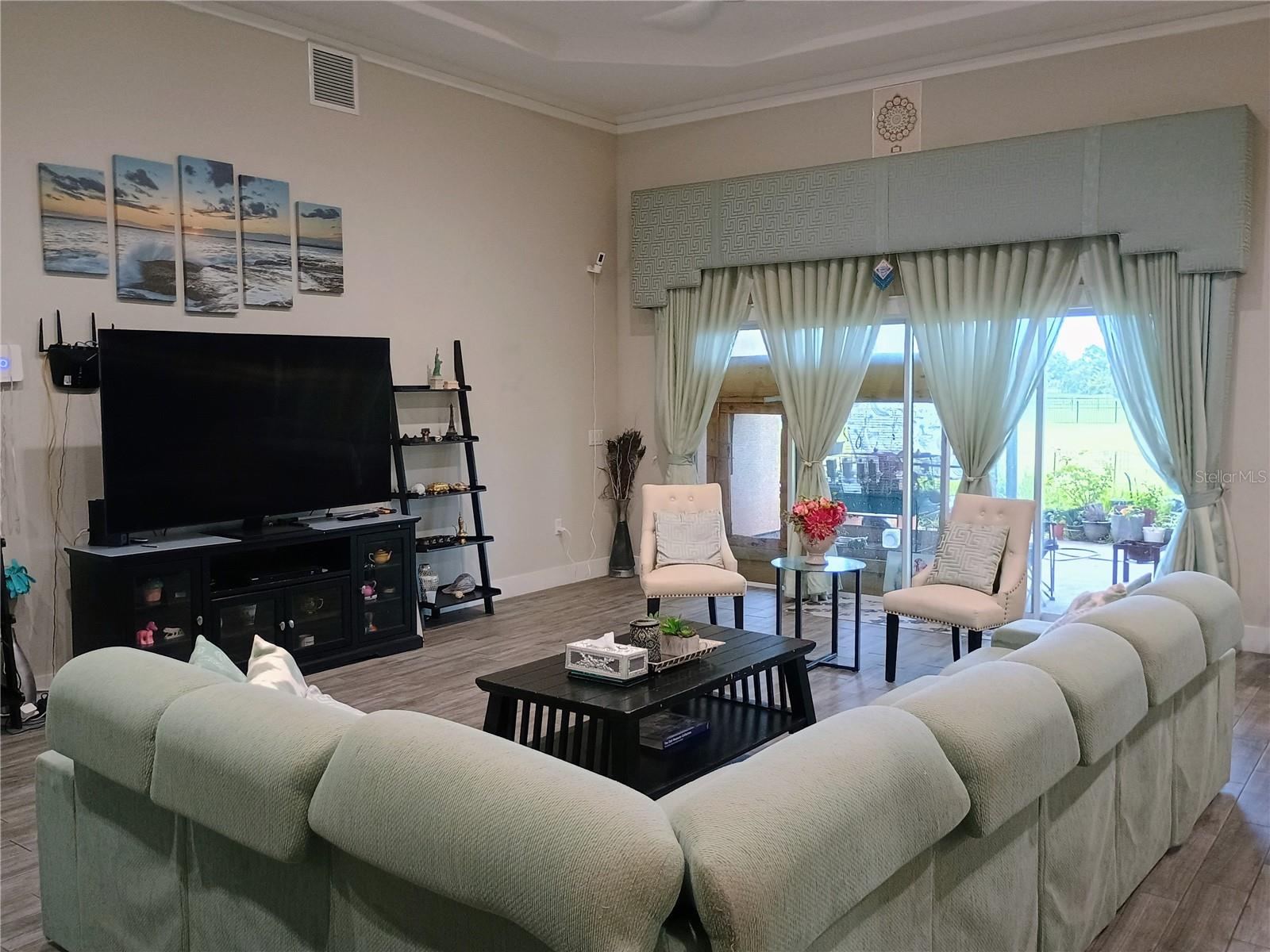 WOODSHIRE PRESERVE - Residential