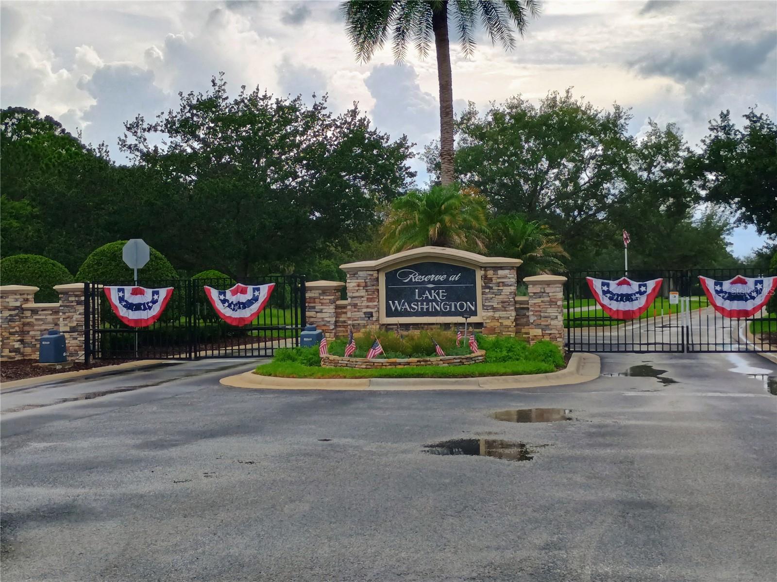 WOODSHIRE PRESERVE - Residential