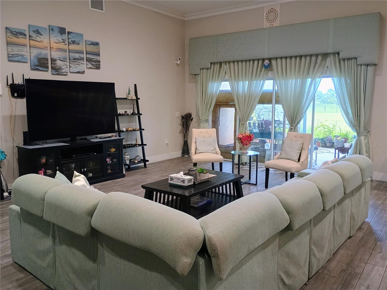 WOODSHIRE PRESERVE - Residential