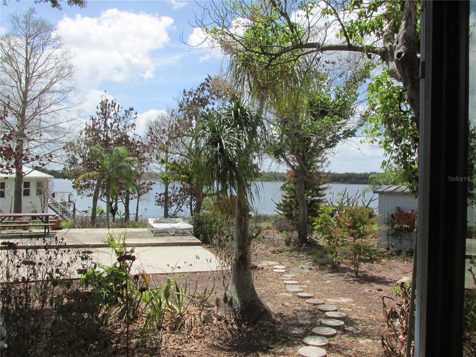 SADDLEBAG LAKE - Residential