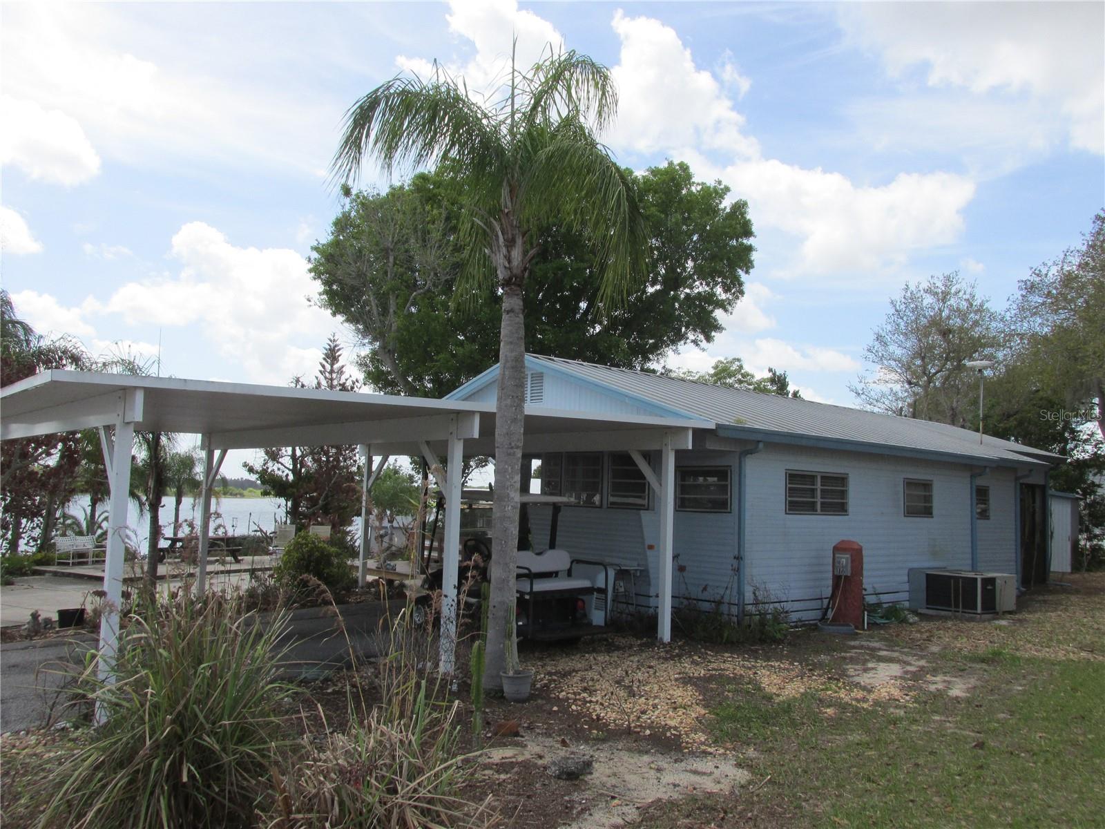 SADDLEBAG LAKE - Residential