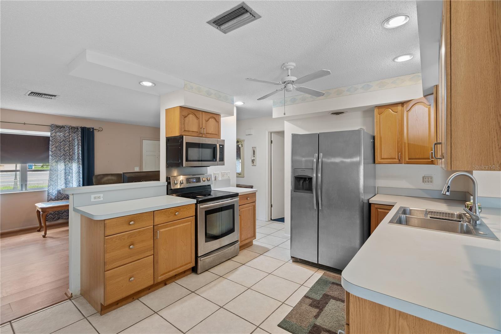 SPRING HILL - Residential