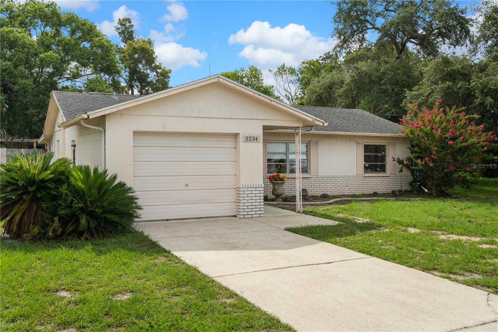 SPRING HILL - Residential