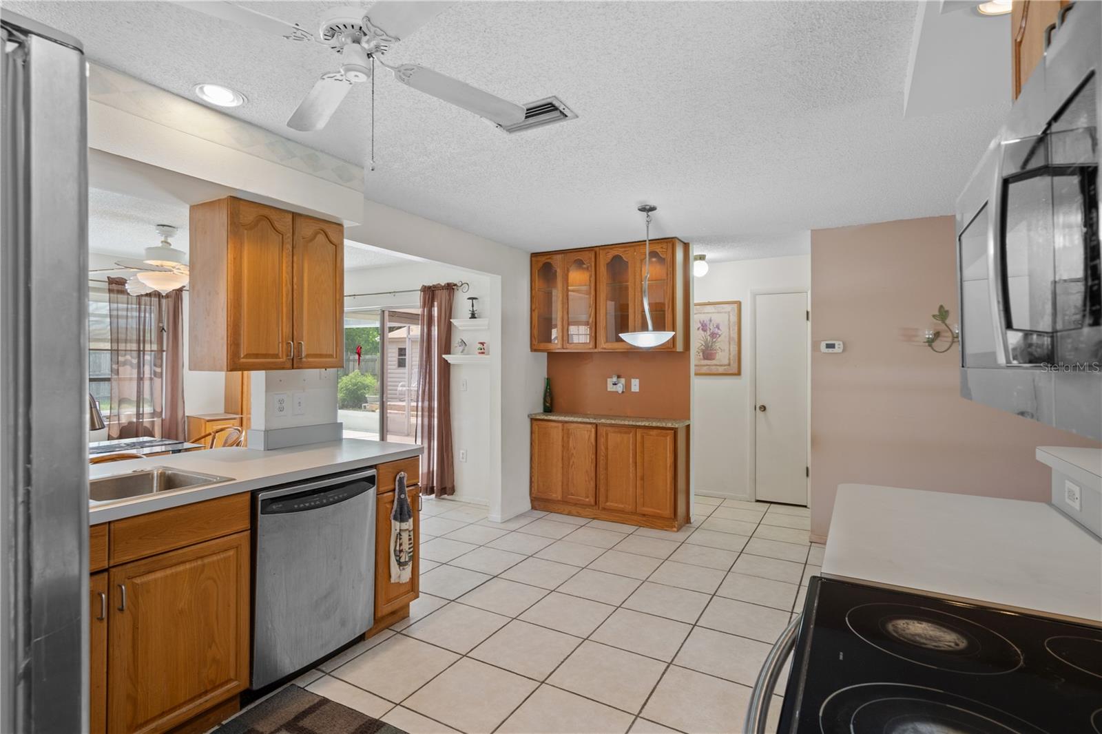 SPRING HILL - Residential