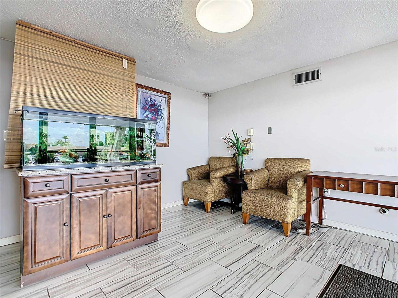 ACREAGE & UNREC - Commercial Sale