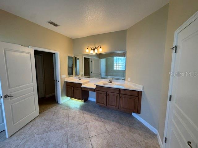 CLERMONT NOTTINGHAM AT LEGENDS - Residential Lease