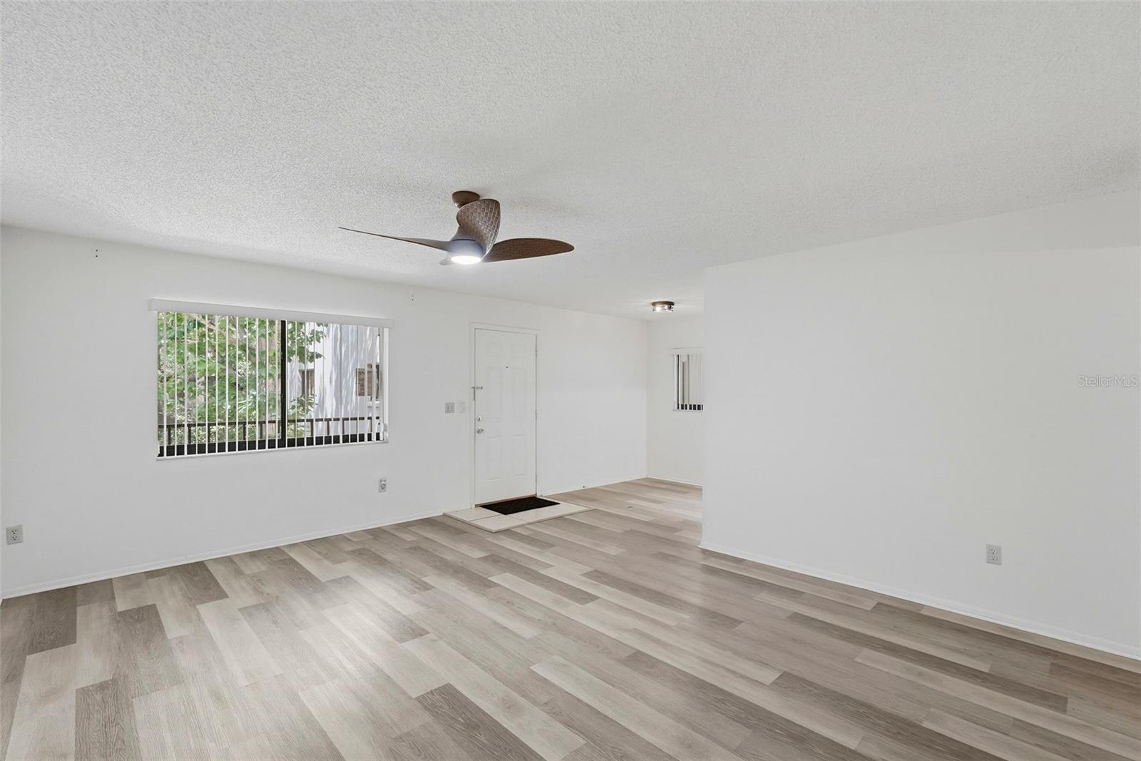 RAINTREE VILLAGE CONDO N - Residential