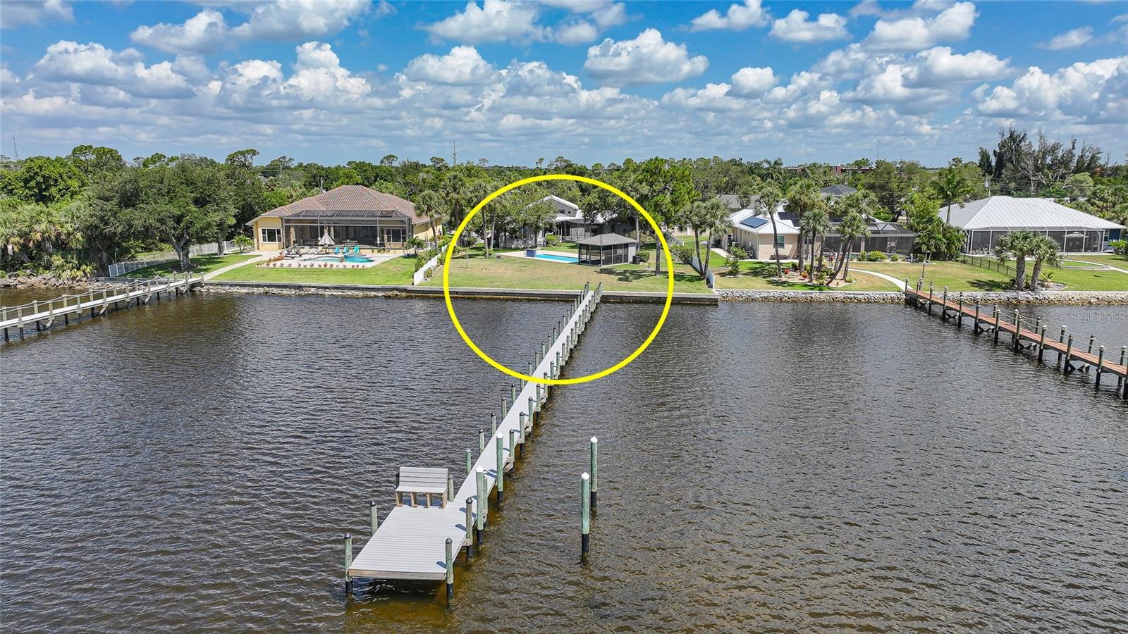 CHARLOTTE SHORES UN 01 - Residential