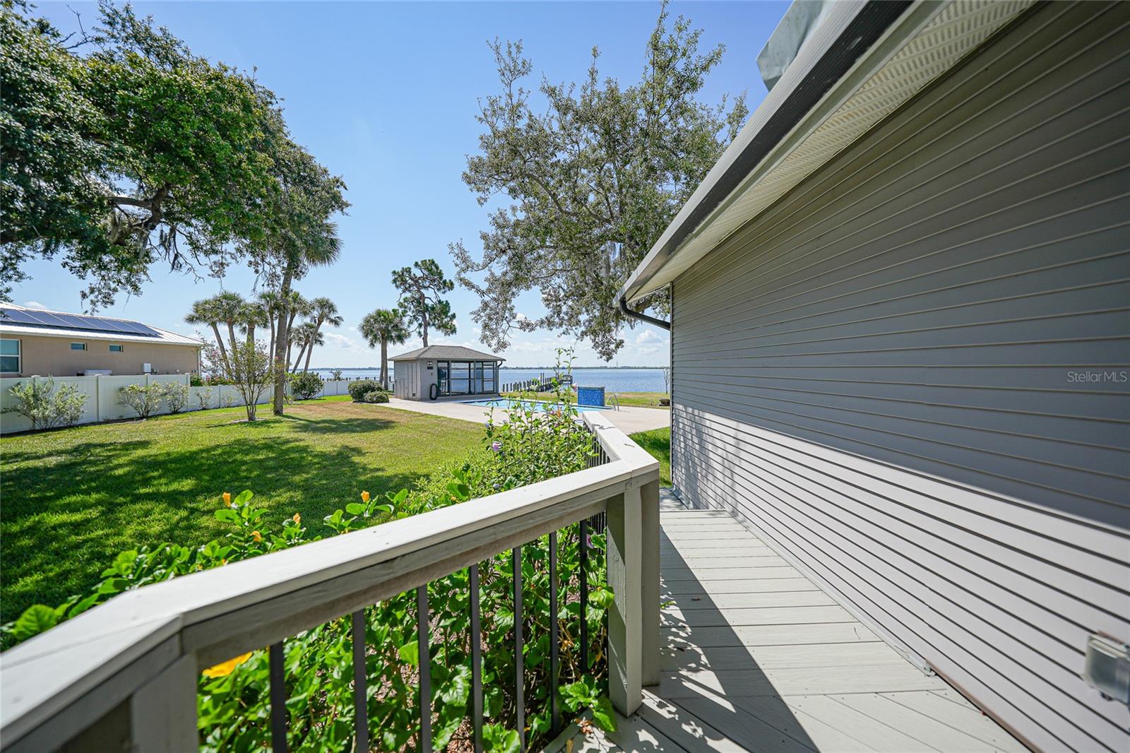 CHARLOTTE SHORES UN 01 - Residential