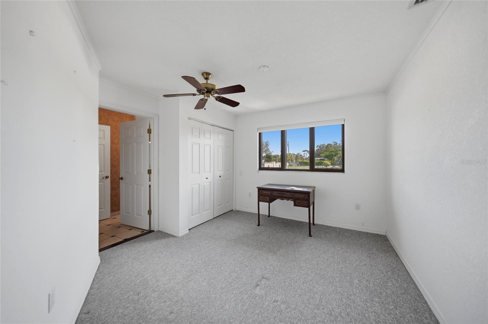 CHARLOTTE SHORES UN 01 - Residential