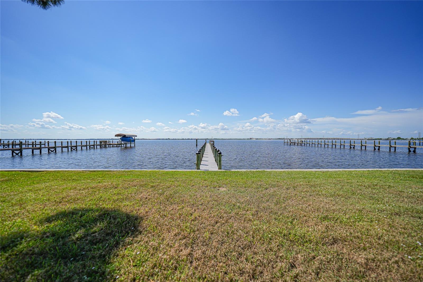 CHARLOTTE SHORES UN 01 - Residential