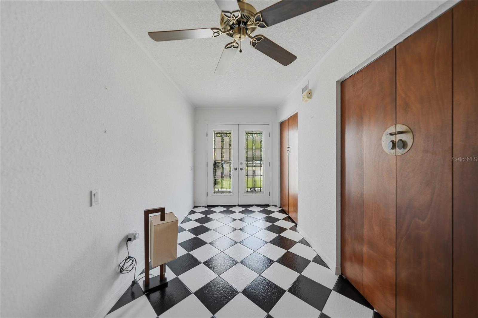 CHARLOTTE SHORES UN 01 - Residential