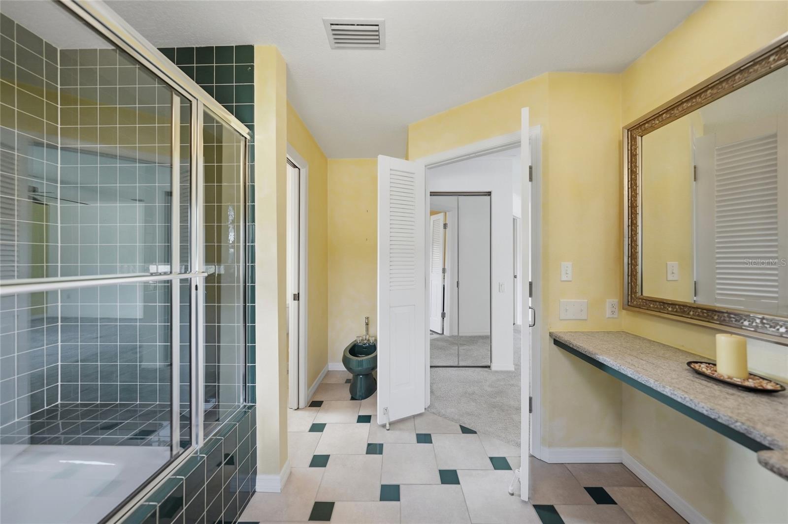 CHARLOTTE SHORES UN 01 - Residential