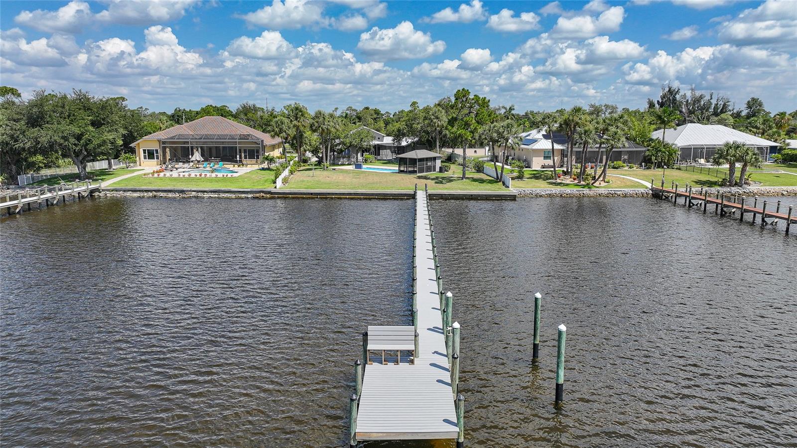 CHARLOTTE SHORES UN 01 - Residential