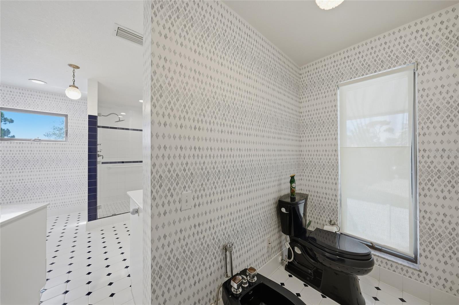 CHARLOTTE SHORES UN 01 - Residential