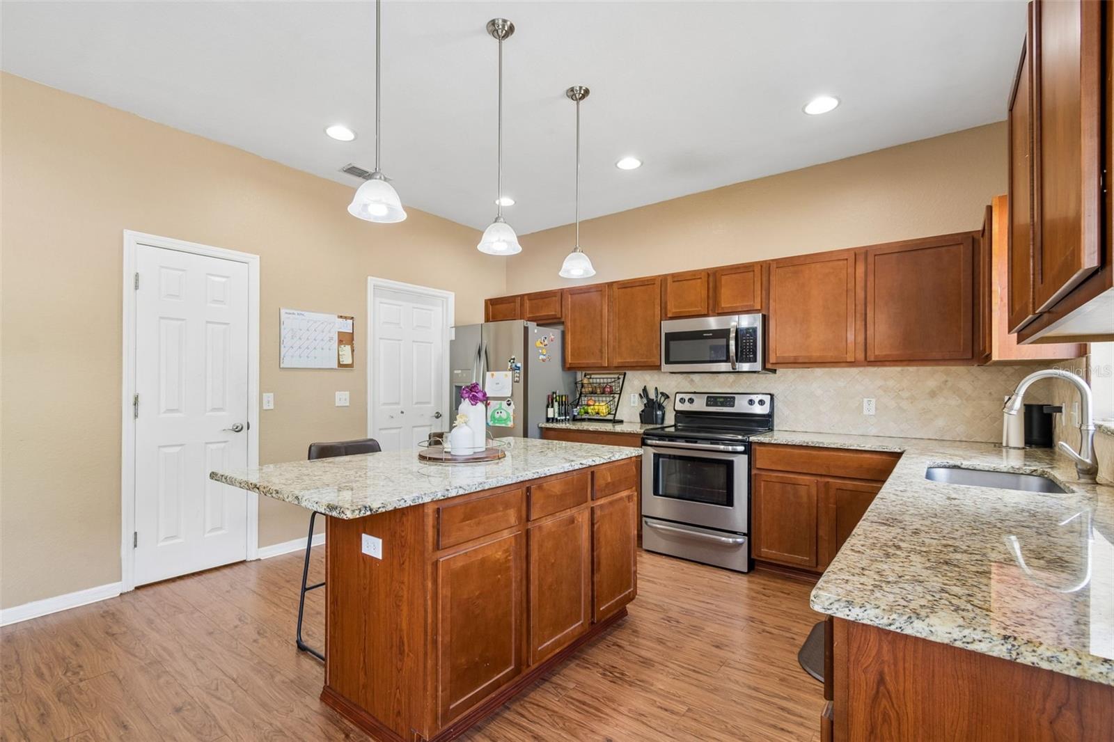 AYERSWORTH GLEN - Residential