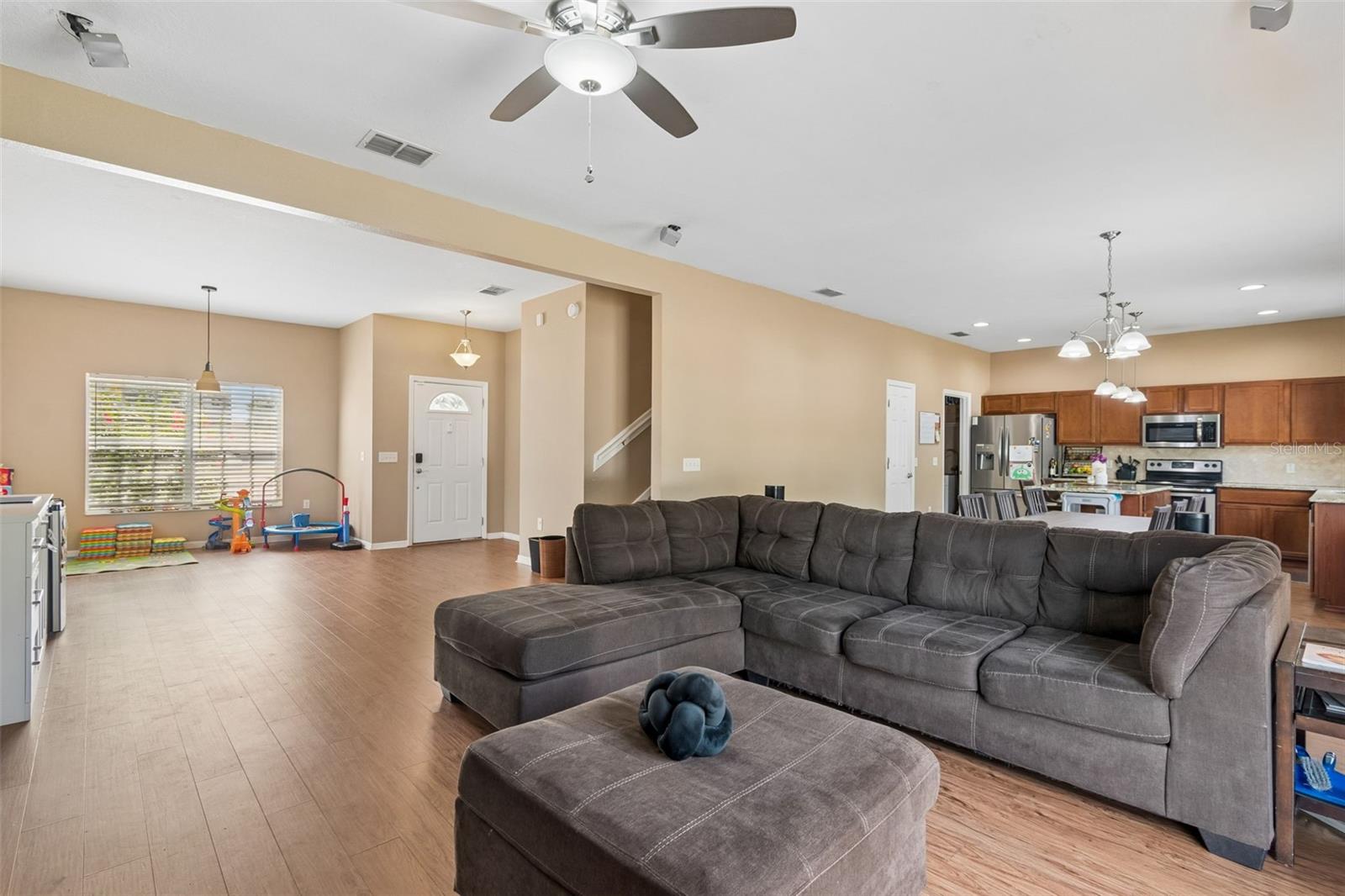 AYERSWORTH GLEN - Residential