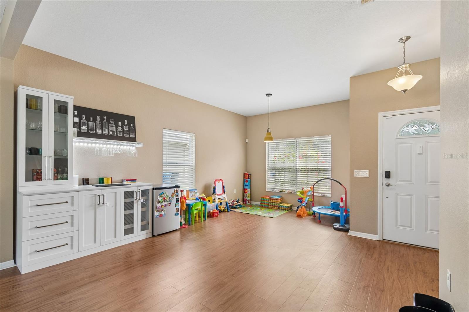 AYERSWORTH GLEN - Residential