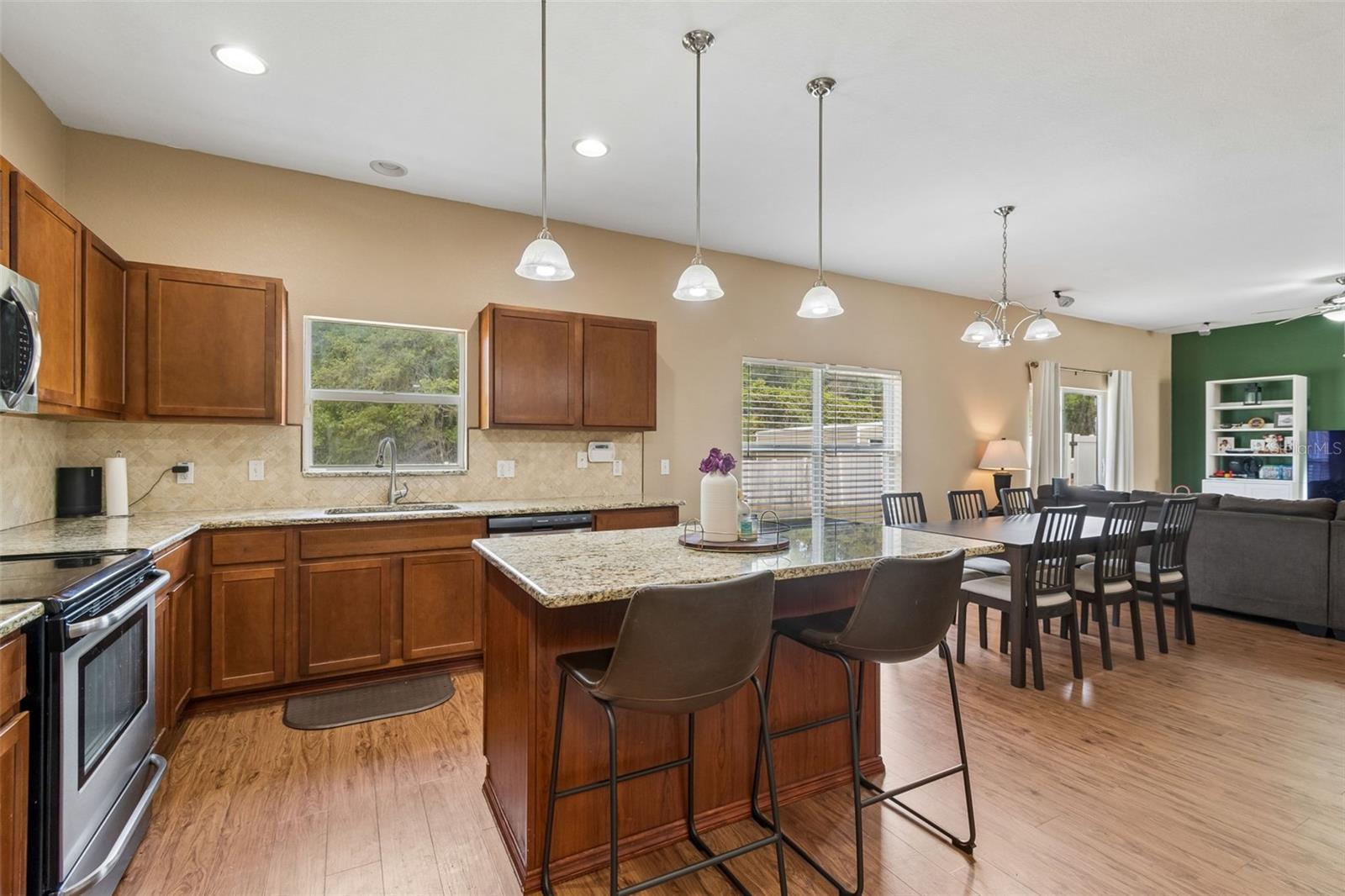 AYERSWORTH GLEN - Residential
