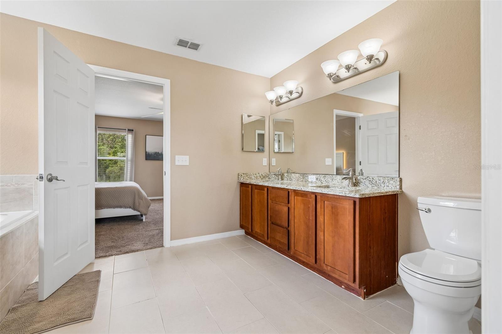 AYERSWORTH GLEN - Residential