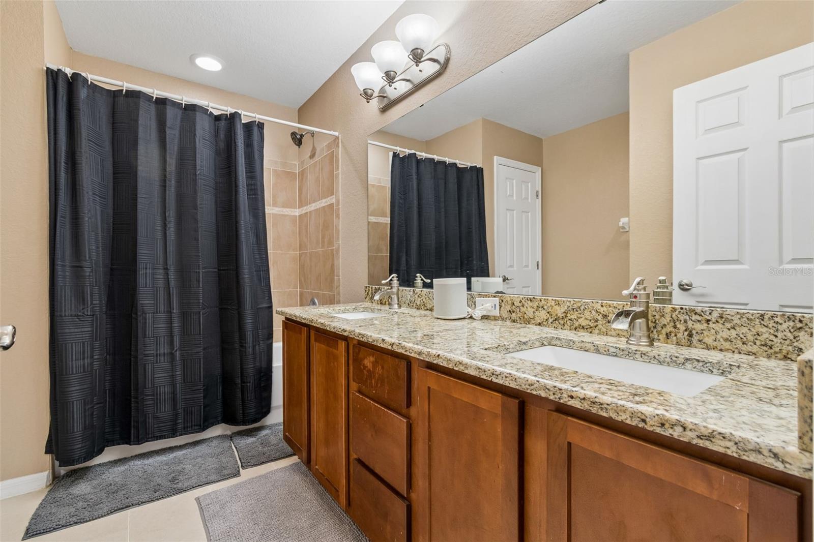 AYERSWORTH GLEN - Residential
