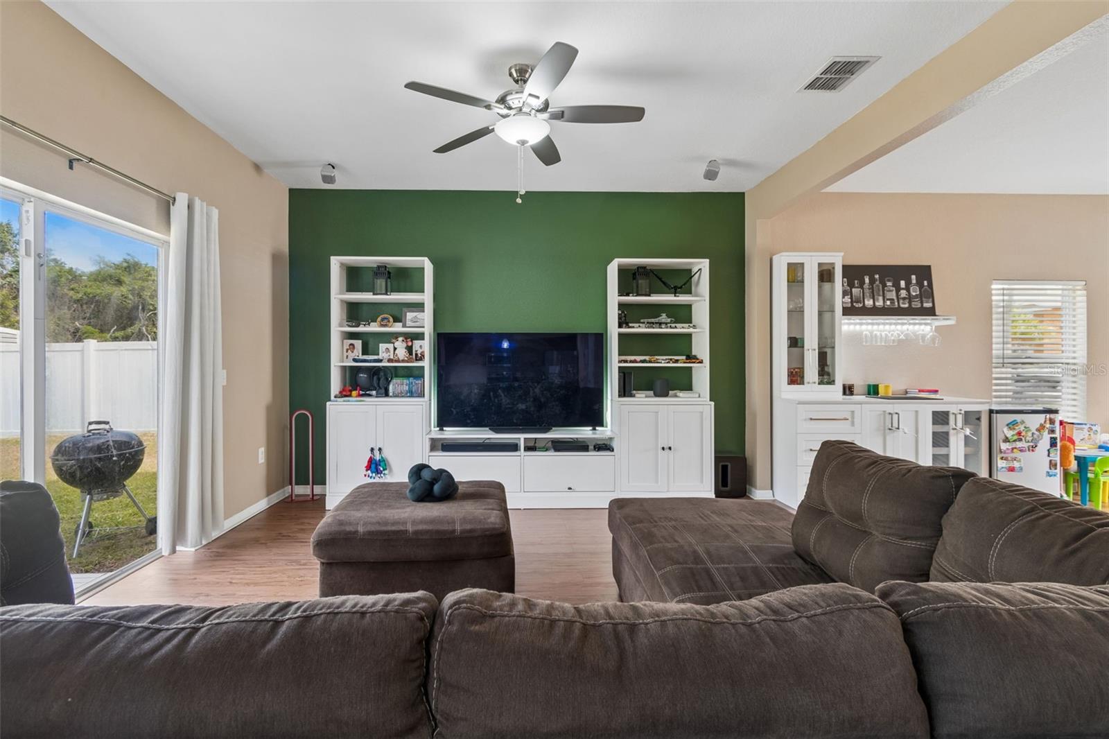 AYERSWORTH GLEN - Residential