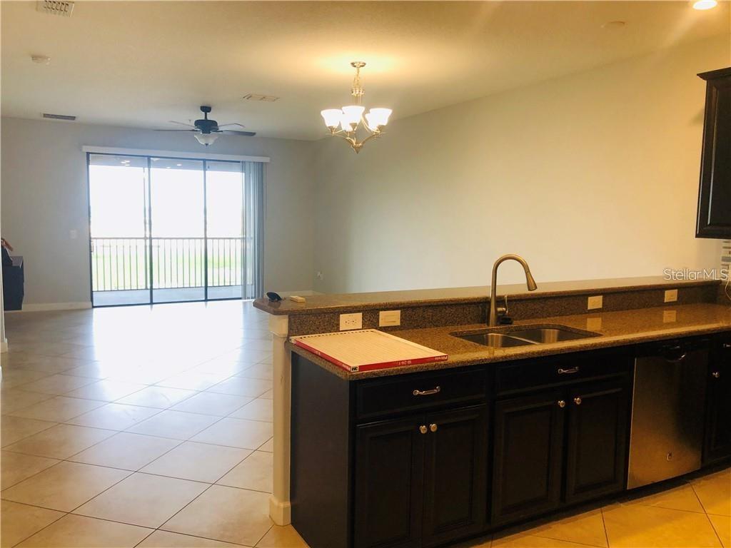 CHAMPIONS CLUB CONDO PH 8 - Residential Lease