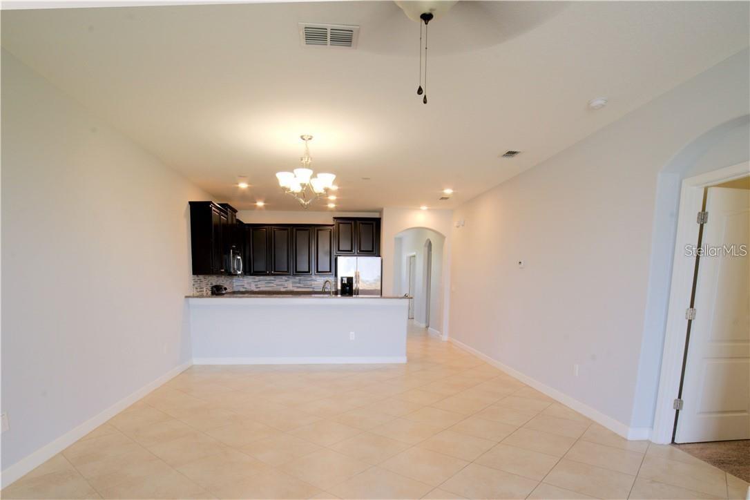 CHAMPIONS CLUB CONDO PH 8 - Residential Lease