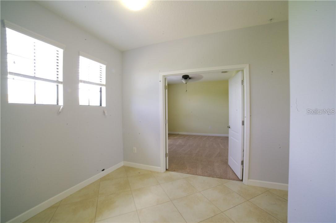 CHAMPIONS CLUB CONDO PH 8 - Residential Lease