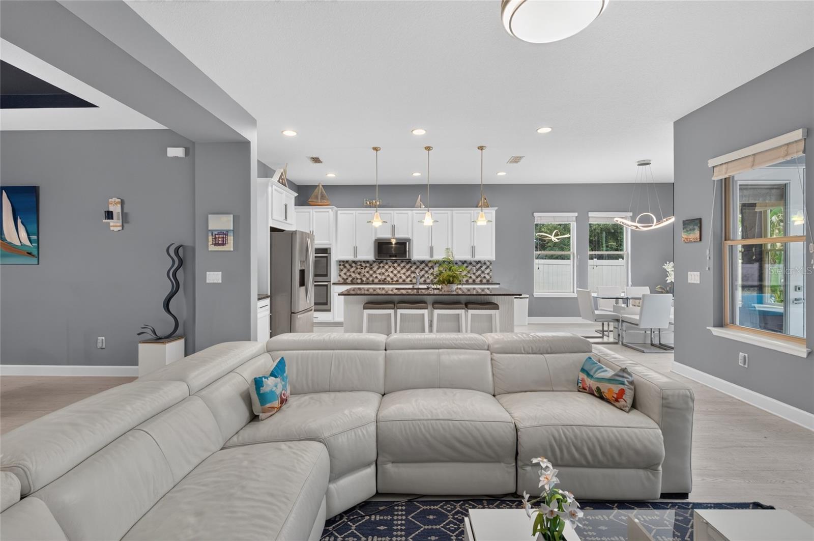 RAVEN CREST - Residential