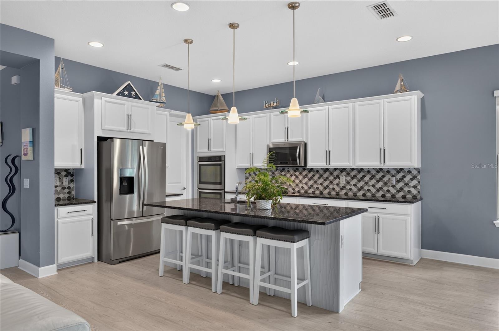 RAVEN CREST - Residential