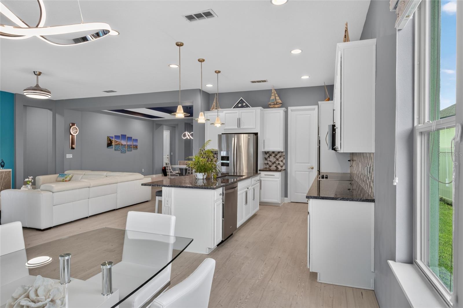 RAVEN CREST - Residential