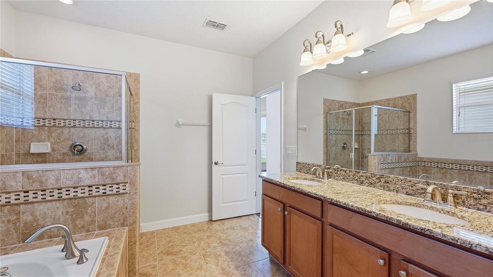 WYNDHAM LAKES ESTATES - Residential Lease